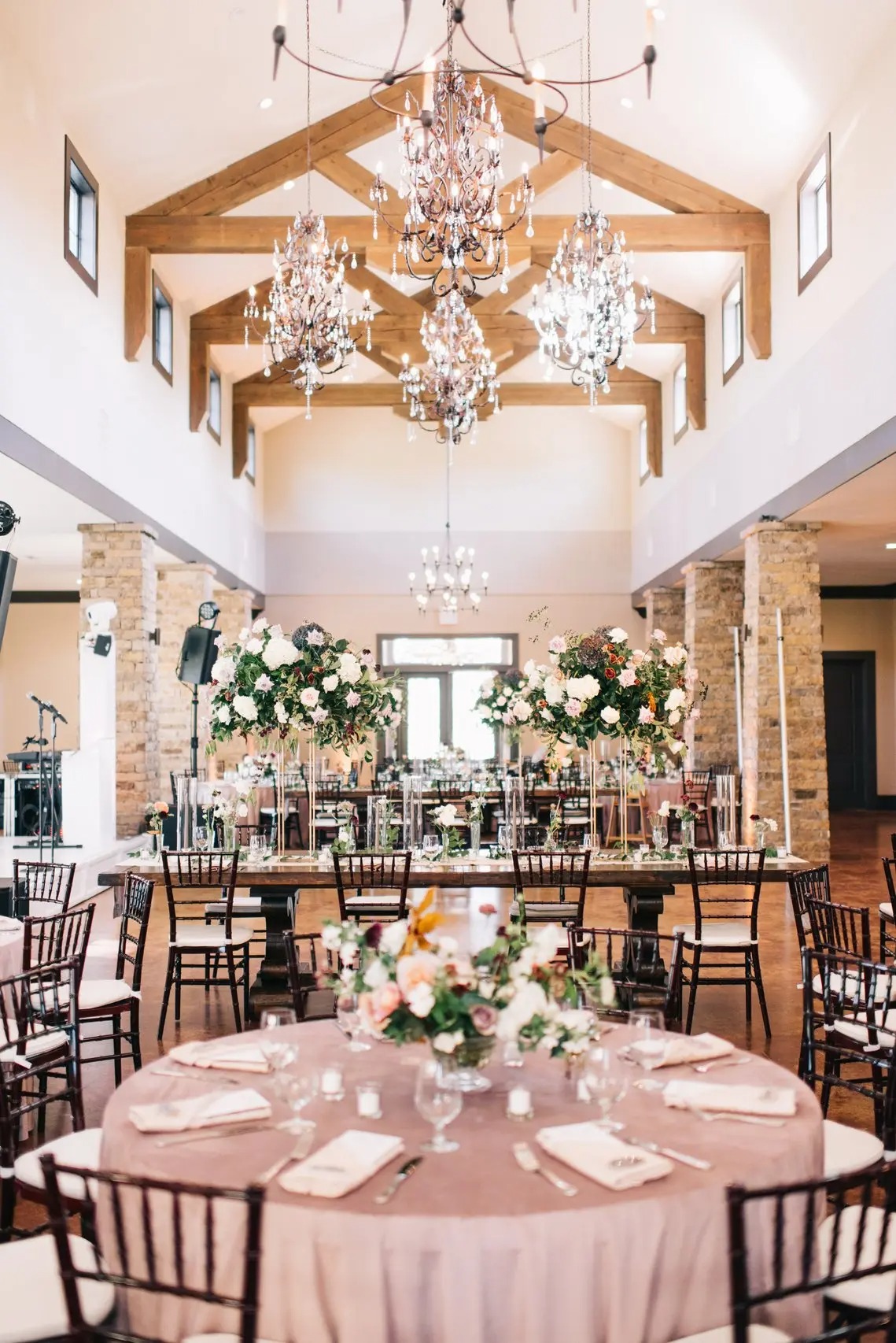 تالار مجلل پارسیس - نمای داخلی