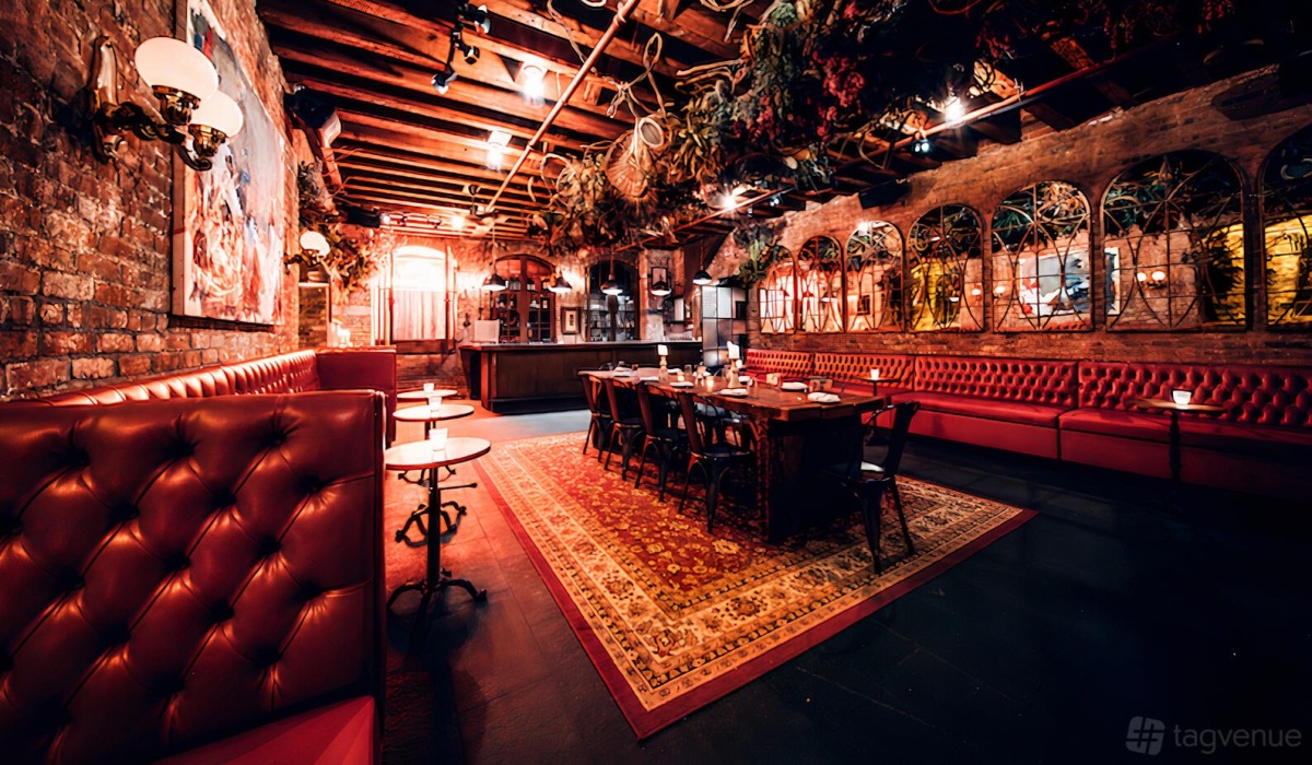 تالار پذیرایی عمارت تخت جمشید